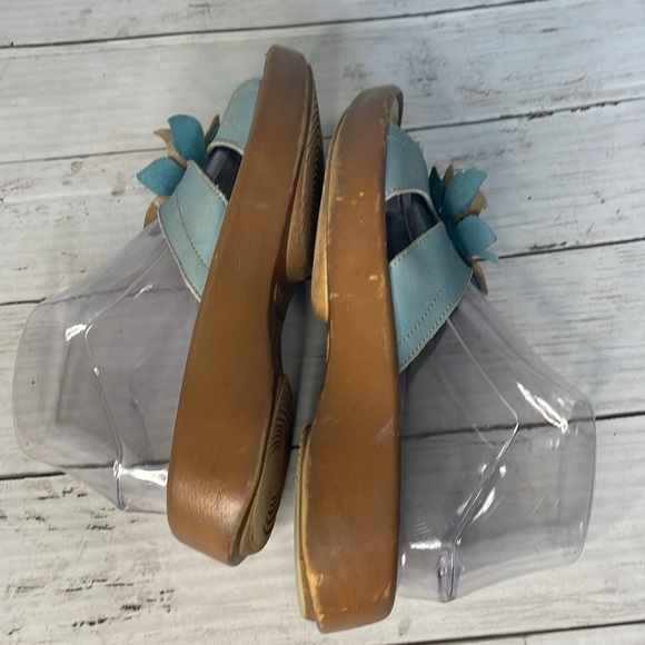 Naot Shades of Blue and Beige Leather Flower Embellished Slide Sandals - Picture 5 of 12